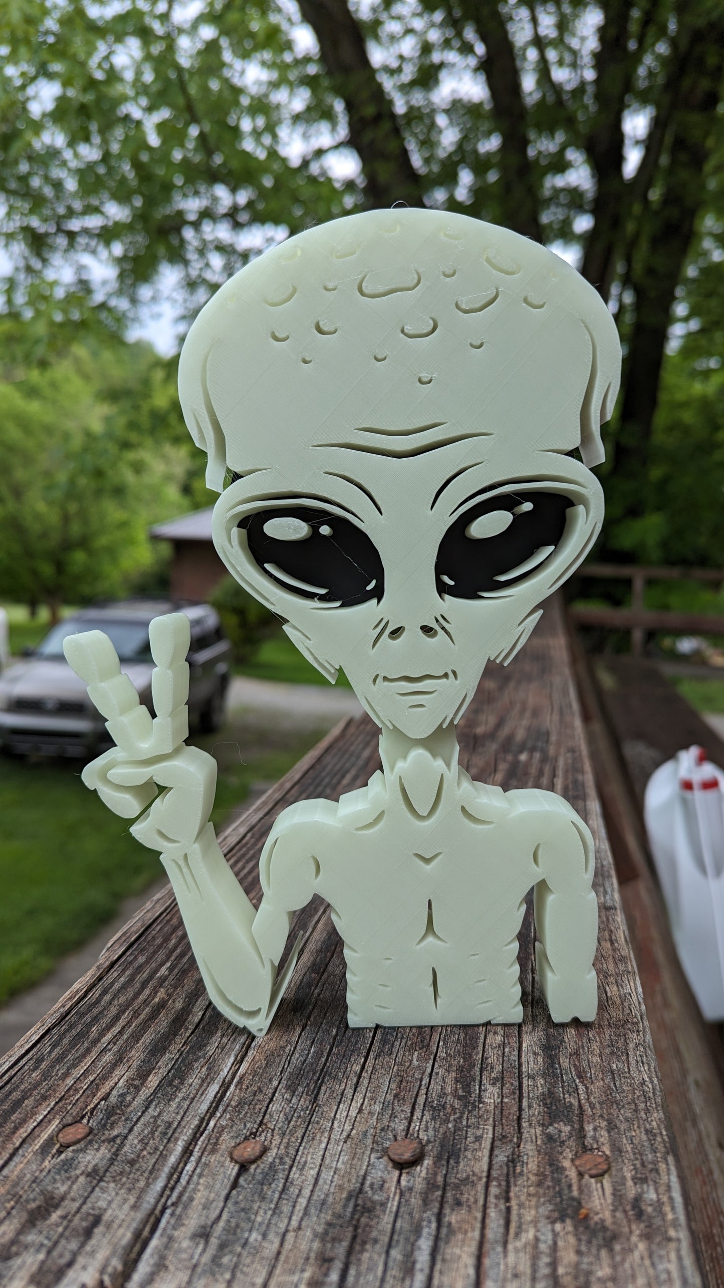 Alien Statue